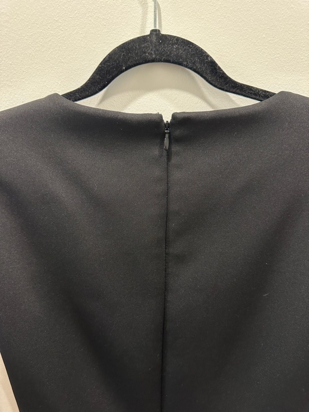 Calvin Klein Womens 12 Scuba Colorblock Sleeveless Black Sheath Dress - Picture 4 of 4